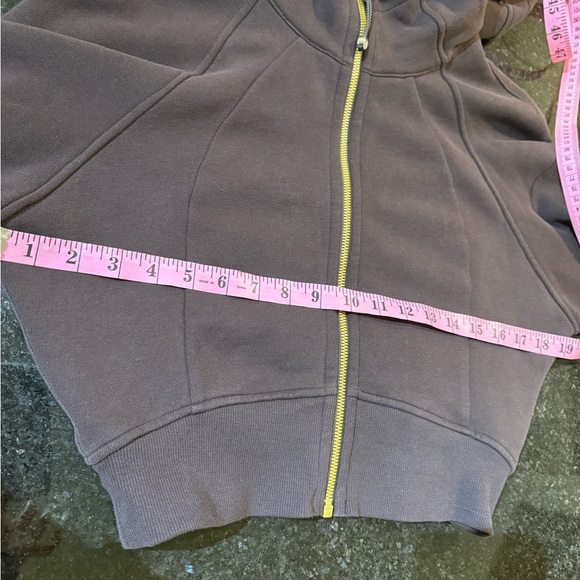 Authentic Lululemon Scuba Zip-Up cropped Hoodie espresso. - Picture 8 of 11